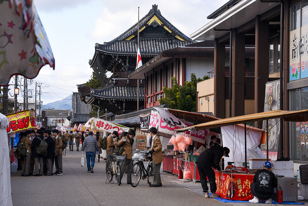 高田本山　露店